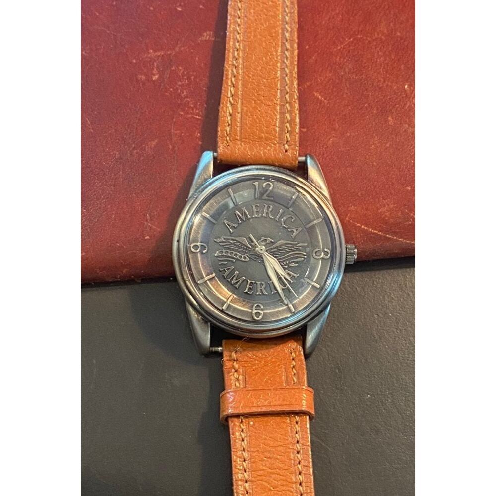 Women's 34mm Gun Metal Tone America Watch, Raised Pattern Face